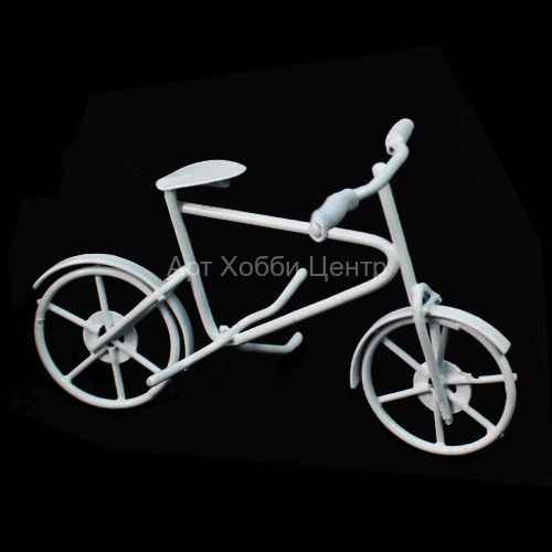 Велосипед металлический двухколесный белый 8,9х5,2см